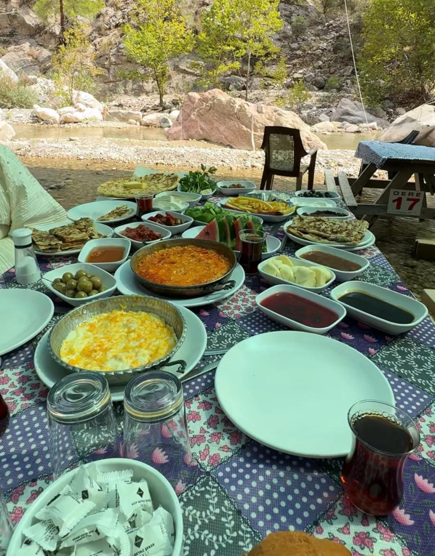 Cennet vadisi gözleme kahvaltı